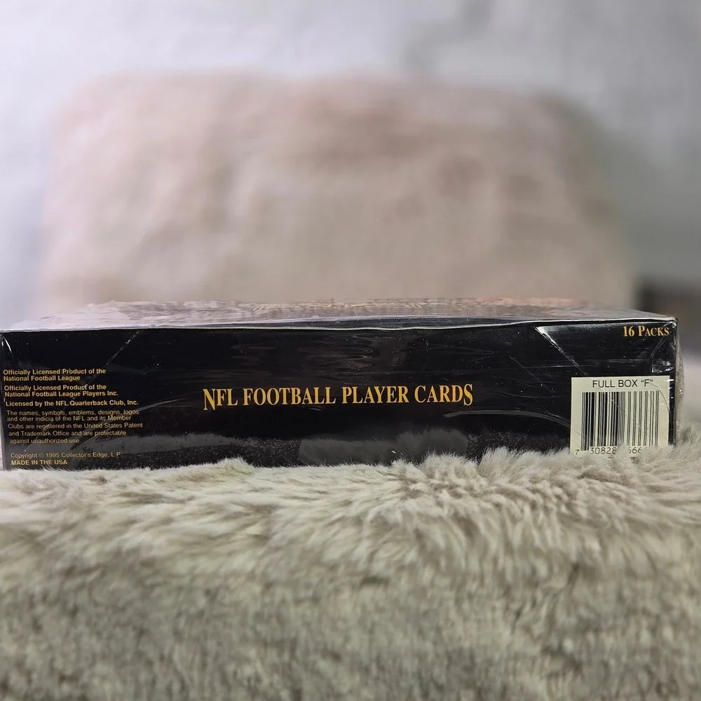 1995 Collector's Edge Black Label NFL Football Sealed Hobby Box 16 Packs DM1072